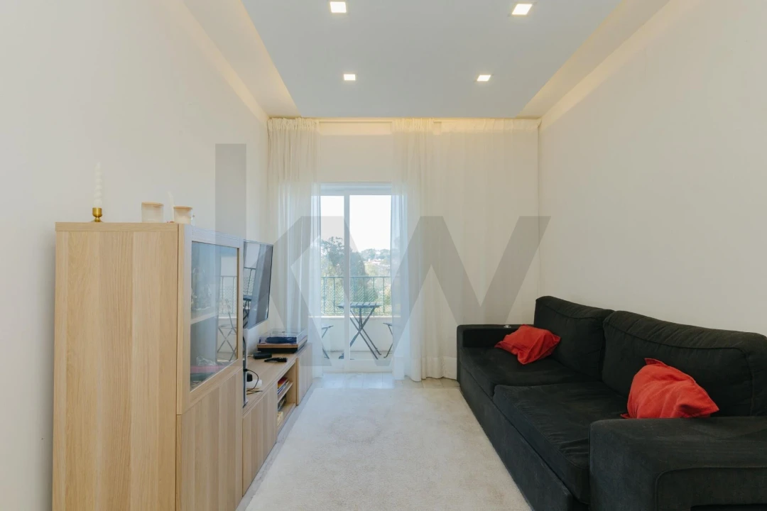 Apartamento T2 para Venda em Carnaxide e Queijas Foto 2