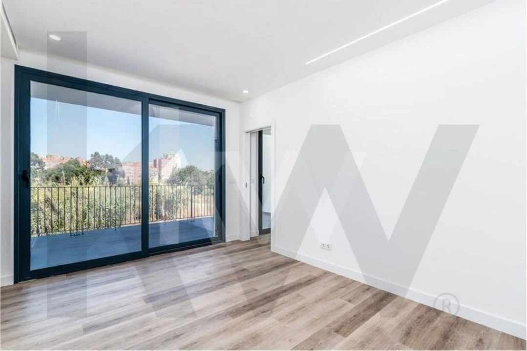 Moradia T4 para Venda em Carcavelos e Parede Foto 32