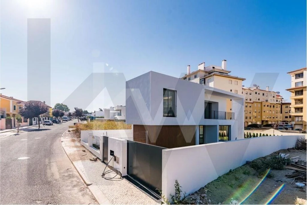 Moradia T4 para Venda em Carcavelos e Parede Foto 47