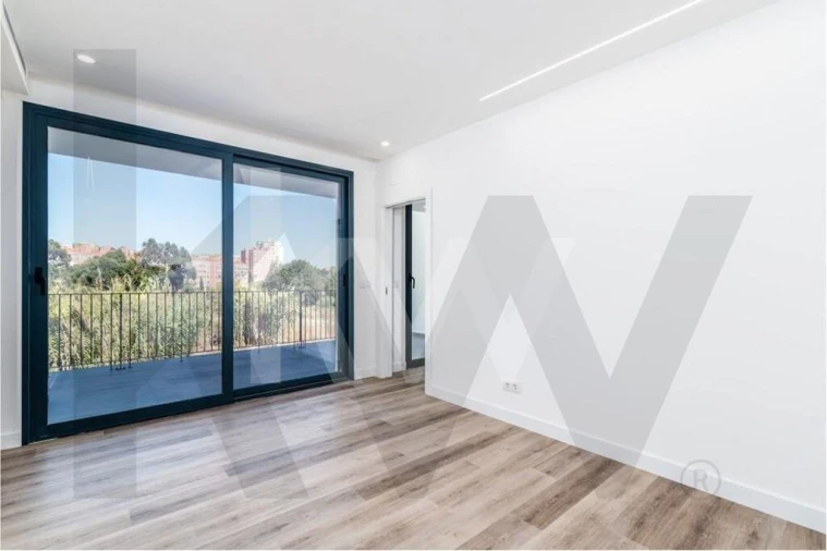 Moradia T4 para Venda em Carcavelos e Parede Foto 32