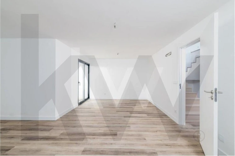 Moradia T4 para Venda em Carcavelos e Parede Foto 42