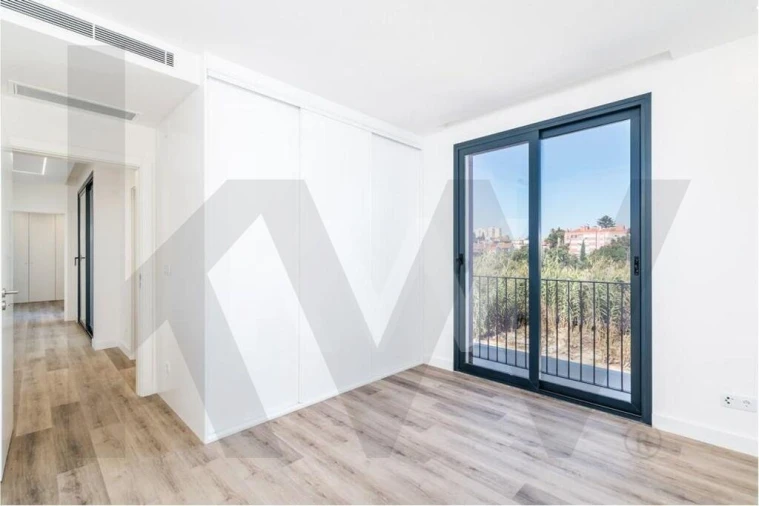 Moradia T4 para Venda em Carcavelos e Parede Foto 36