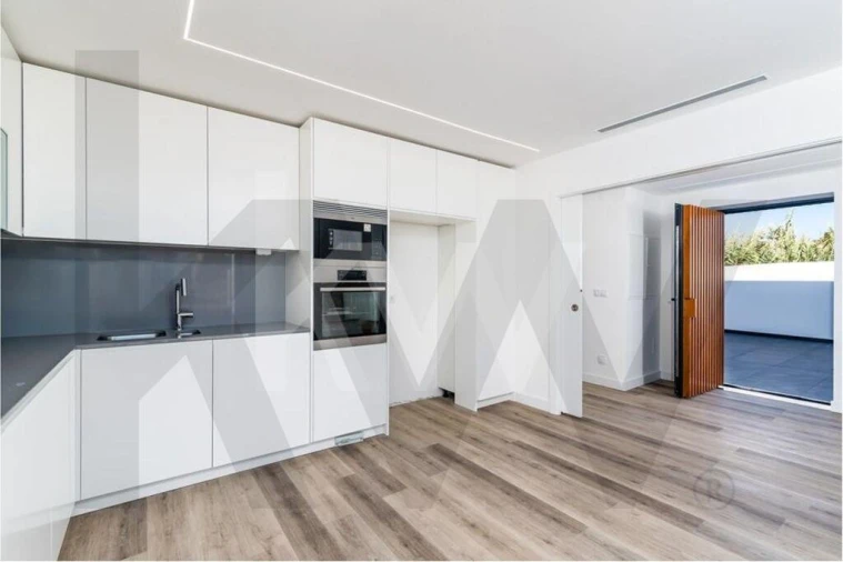 Moradia T4 para Venda em Carcavelos e Parede Foto 15