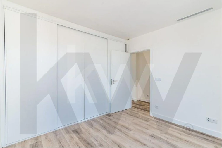 Moradia T4 para Venda em Carcavelos e Parede Foto 37