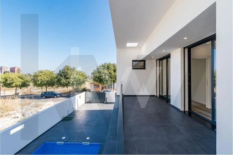 Moradia T4 para Venda em Carcavelos e Parede Foto 40