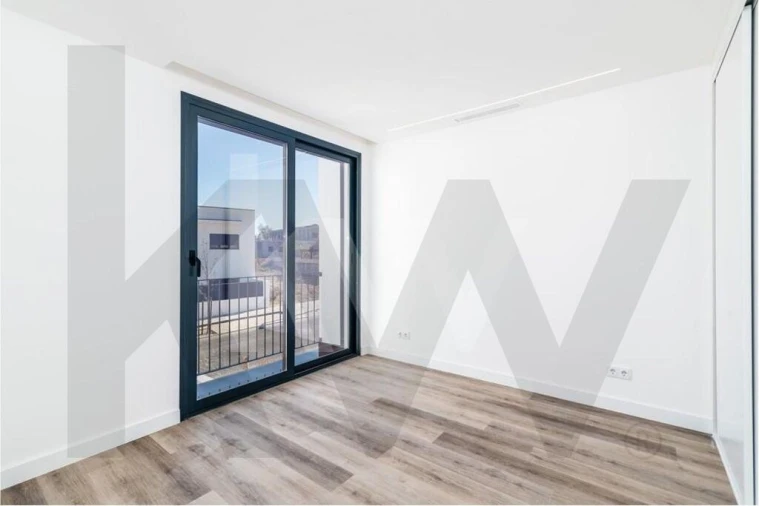 Moradia T4 para Venda em Carcavelos e Parede Foto 33