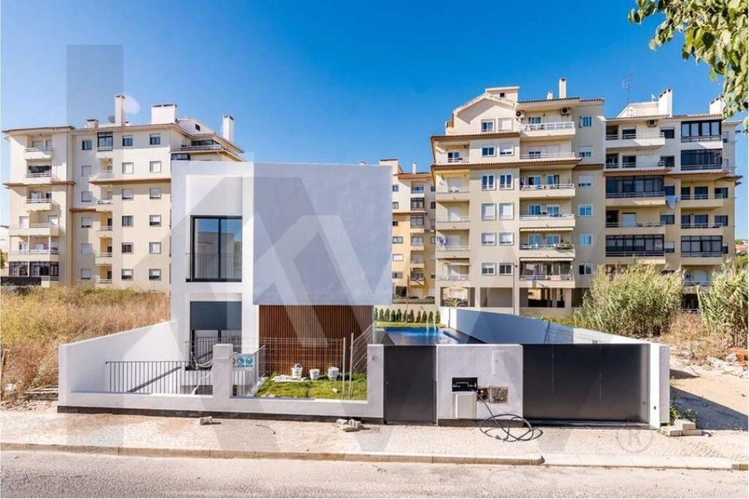 Moradia T4 para Venda em Carcavelos e Parede Foto 48