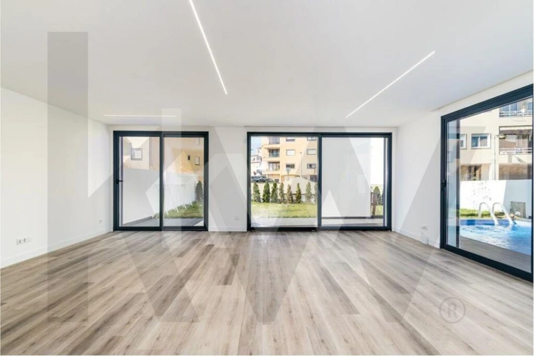 Moradia T4 para Venda em Carcavelos e Parede Foto 22