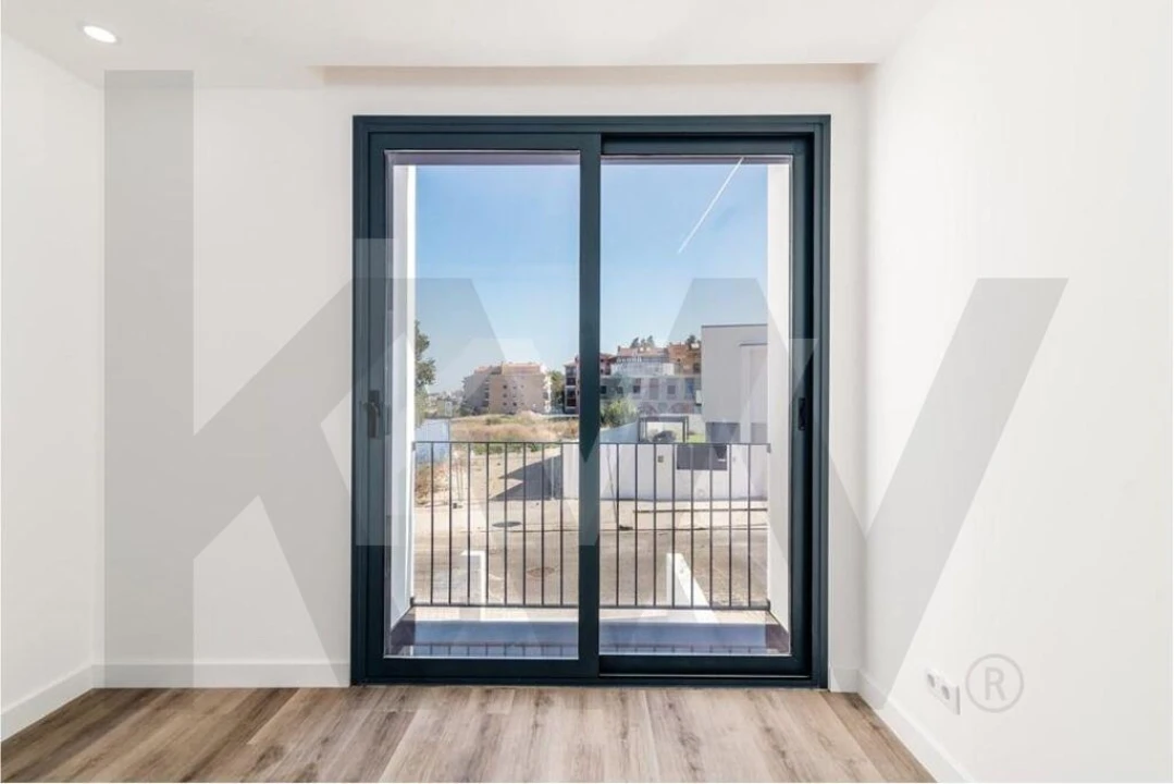 Moradia T4 para Venda em Carcavelos e Parede Foto 35