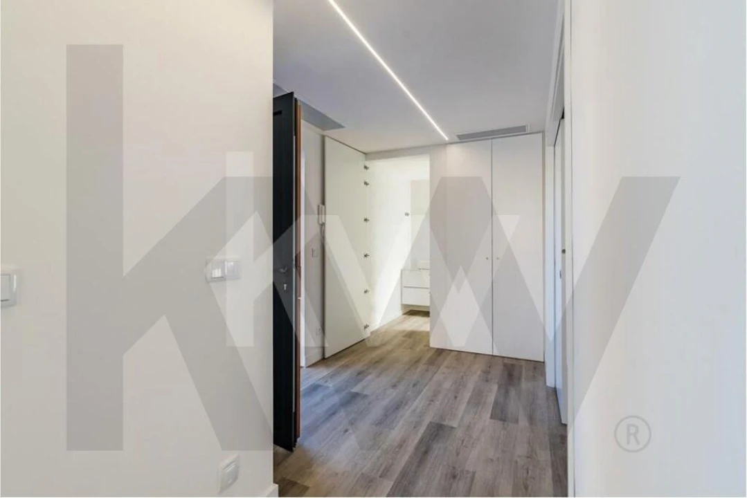 Moradia T4 para Venda em Carcavelos e Parede Foto 44