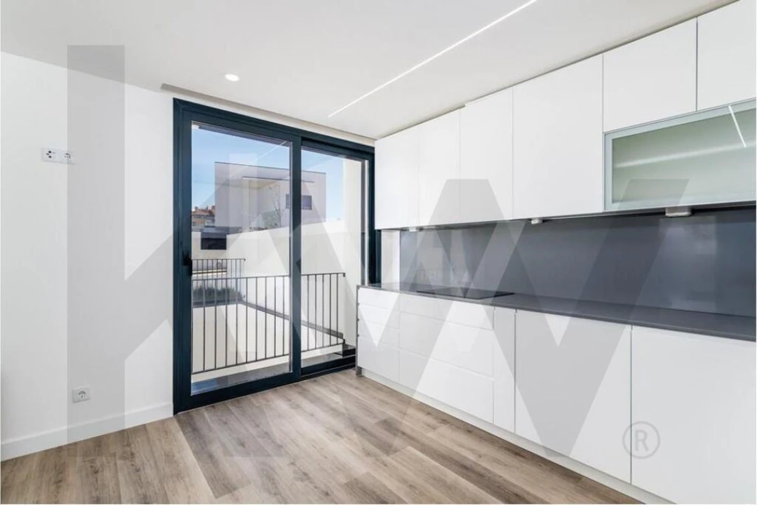 Moradia T4 para Venda em Carcavelos e Parede Foto 17