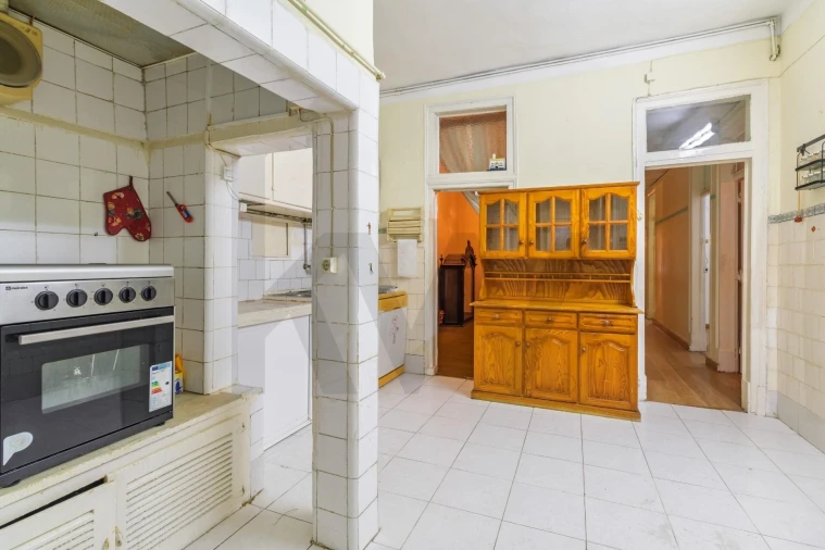 Apartamento T4 para Venda em Arroios Foto 18