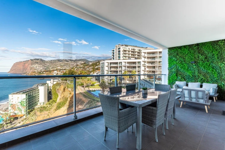 Apartamento T2 para Venda em São Martinho Foto 2