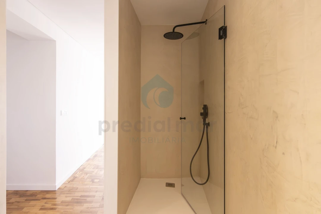 Apartamento para Venda em Cedofeita, Santo Ildefonso, Sé, Miragaia, São Nicolau e Vitória Foto 18