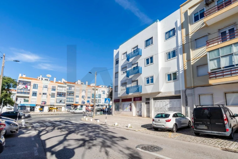 Apartamento T2 para Venda em Seixal, Arrentela e Aldeia de Paio Pires Foto 22