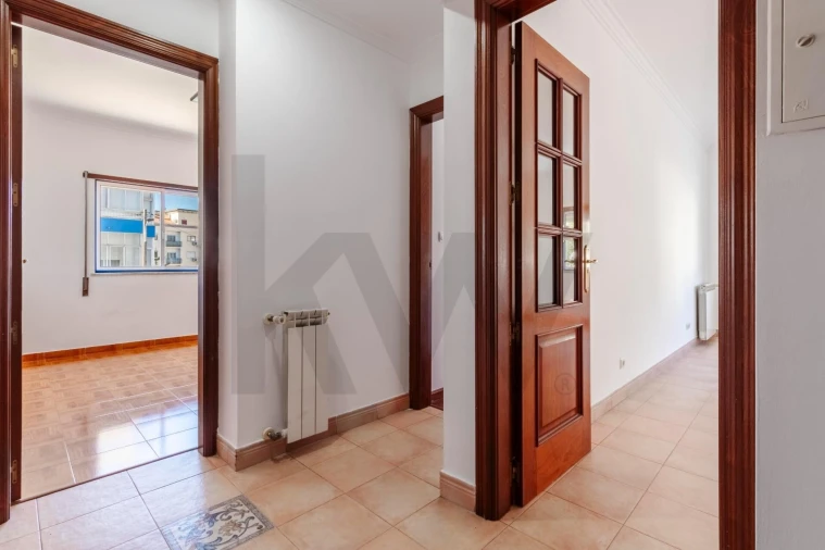 Apartamento T2 para Venda em Seixal, Arrentela e Aldeia de Paio Pires Foto 4