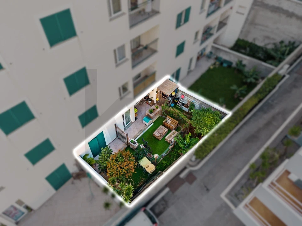 Apartamento T1 para Venda em Caniço Foto 14