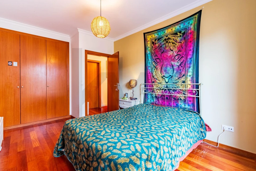 Apartamento T1 para Venda em Caniço Foto 8