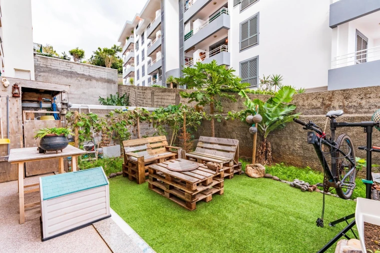 Apartamento T1 para Venda em Caniço Foto 13