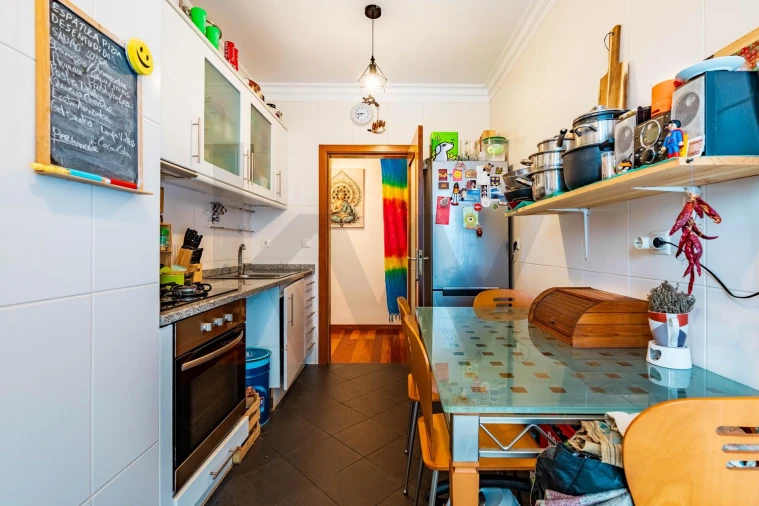 Apartamento T1 para Venda em Caniço Foto 6