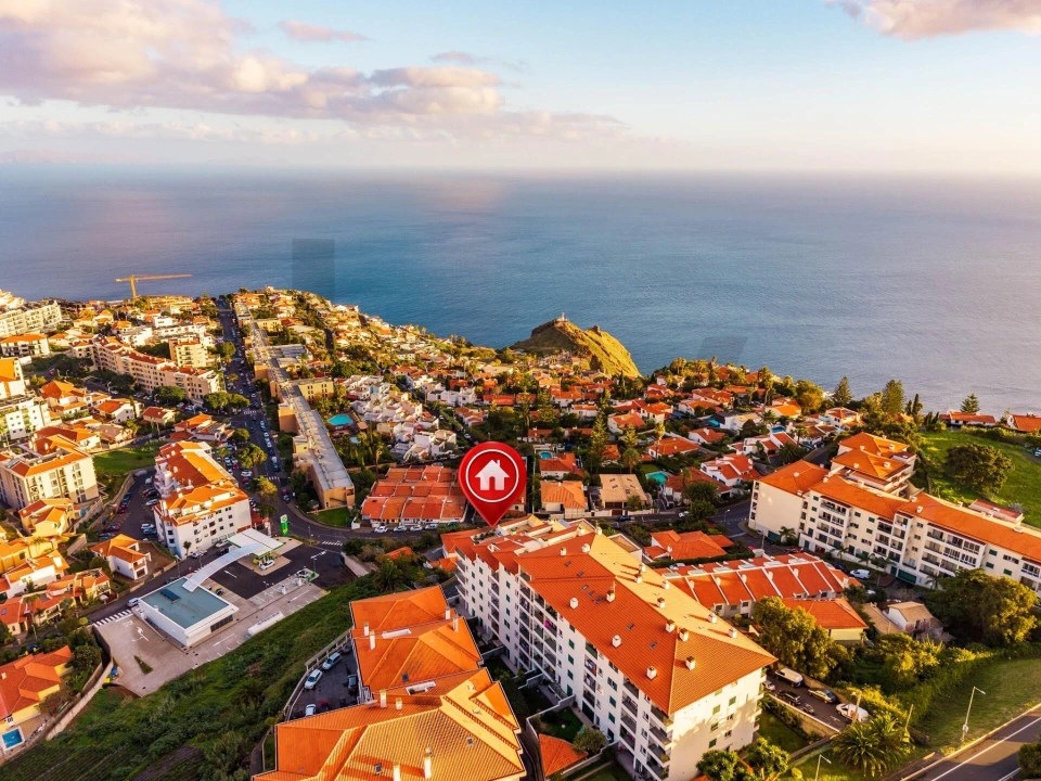 Apartamento T1 para Venda em Caniço Foto 1