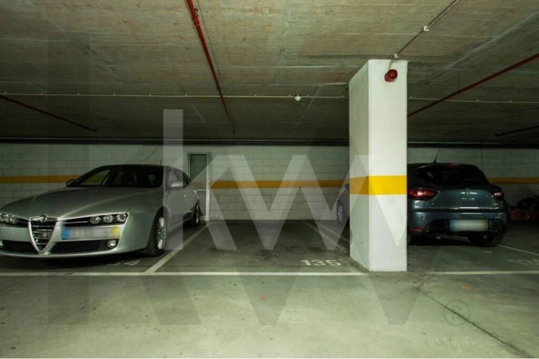 Apartamento T1 para Arrendamento em Carnide Foto 14