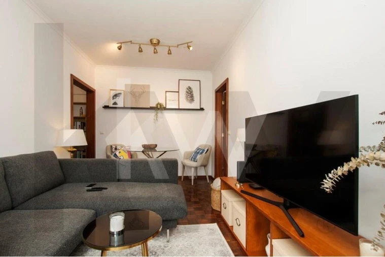 Apartamento T1 para Arrendamento em Carnide Foto 5