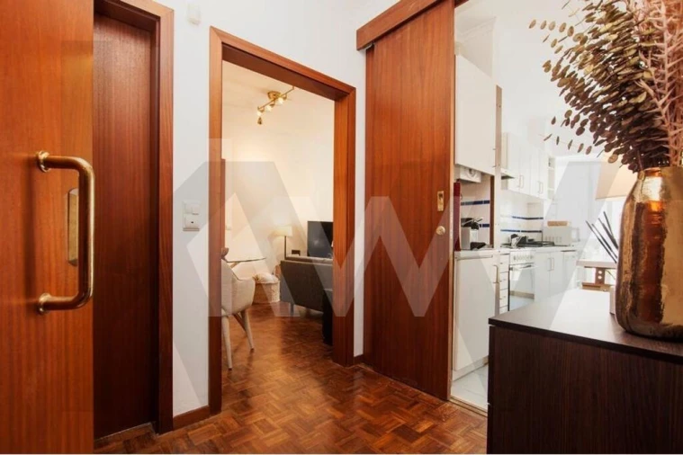 Apartamento T1 para Arrendamento em Carnide Foto 3