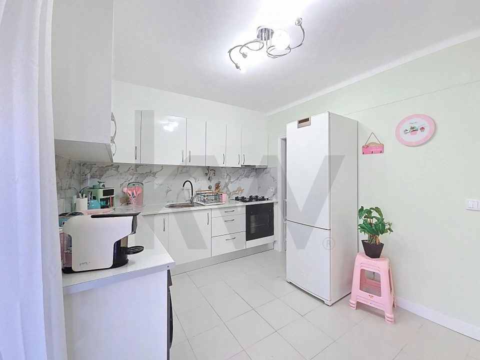 Apartamento T3 para Venda em Peniche Foto 2