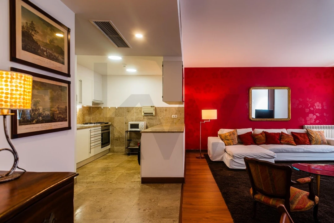 Apartamento T1 para Arrendamento em Misericórdia Foto 8