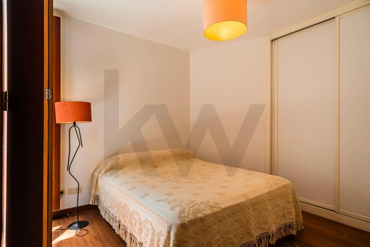 Apartamento T1 para Arrendamento em Misericórdia Foto 1