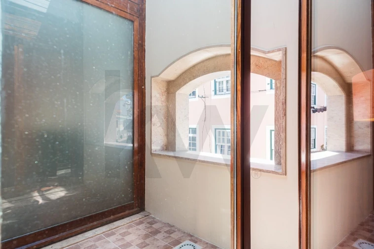 Apartamento T1 para Arrendamento em Misericórdia Foto 5