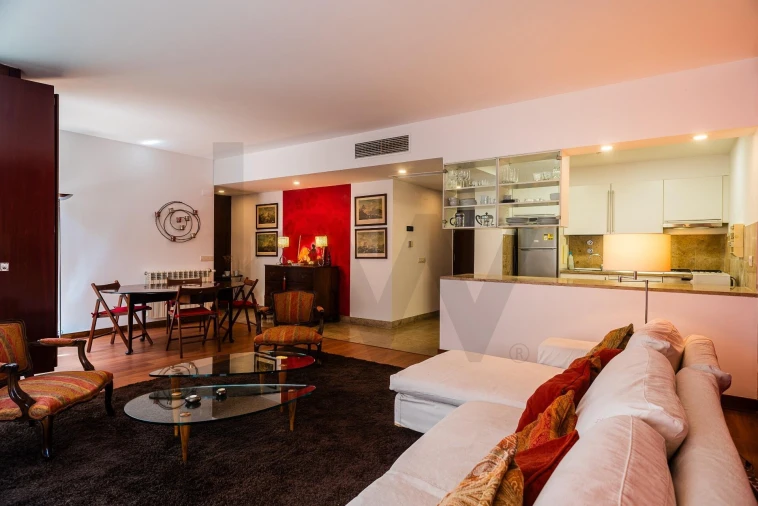 Apartamento T1 para Arrendamento em Misericórdia Foto 13