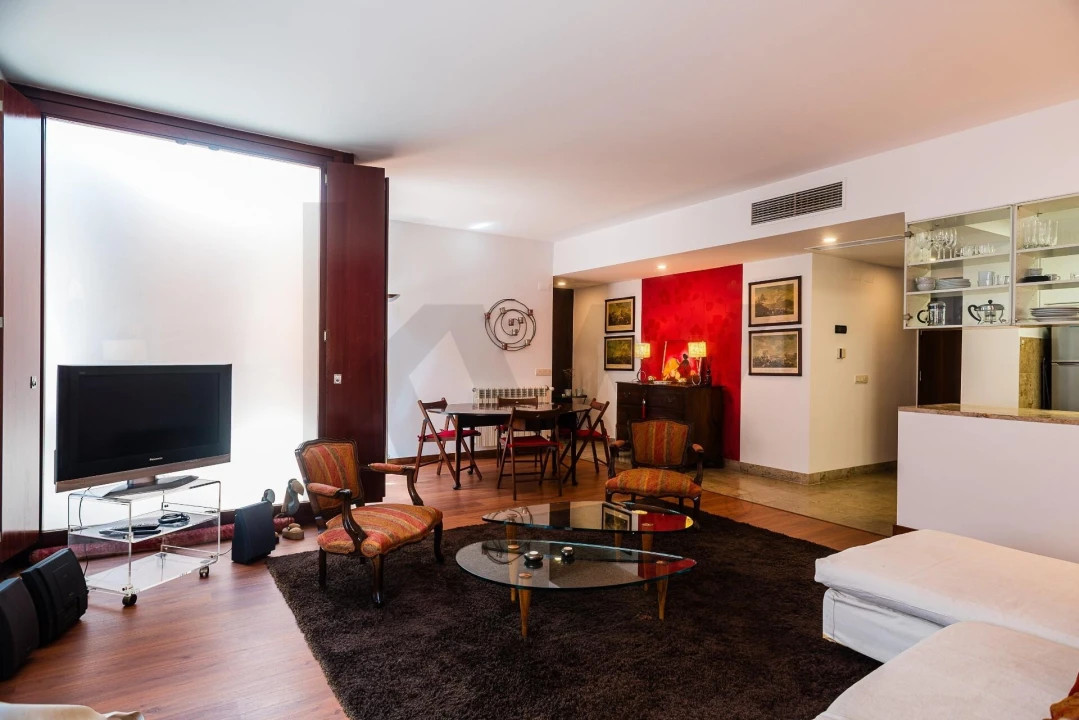 Apartamento T1 para Arrendamento em Misericórdia Foto 12