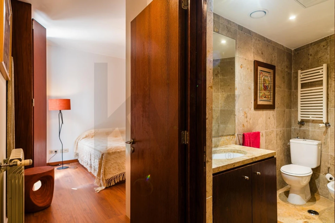 Apartamento T1 para Arrendamento em Misericórdia Foto 20