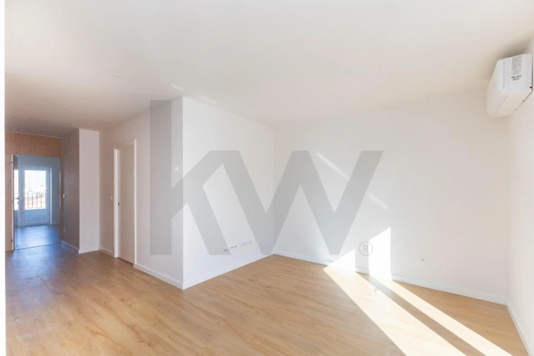 Apartamento T2 para Venda em Paranhos Foto 18