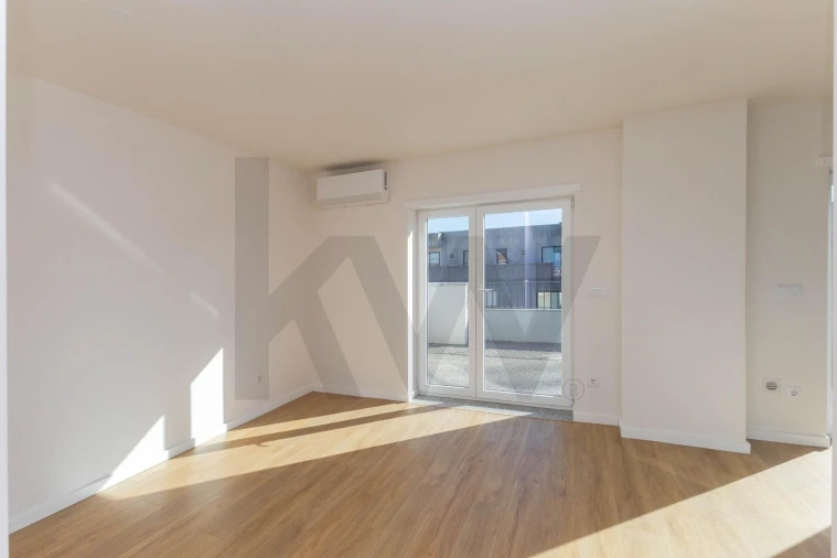 Apartamento T2 para Venda em Paranhos Foto 5