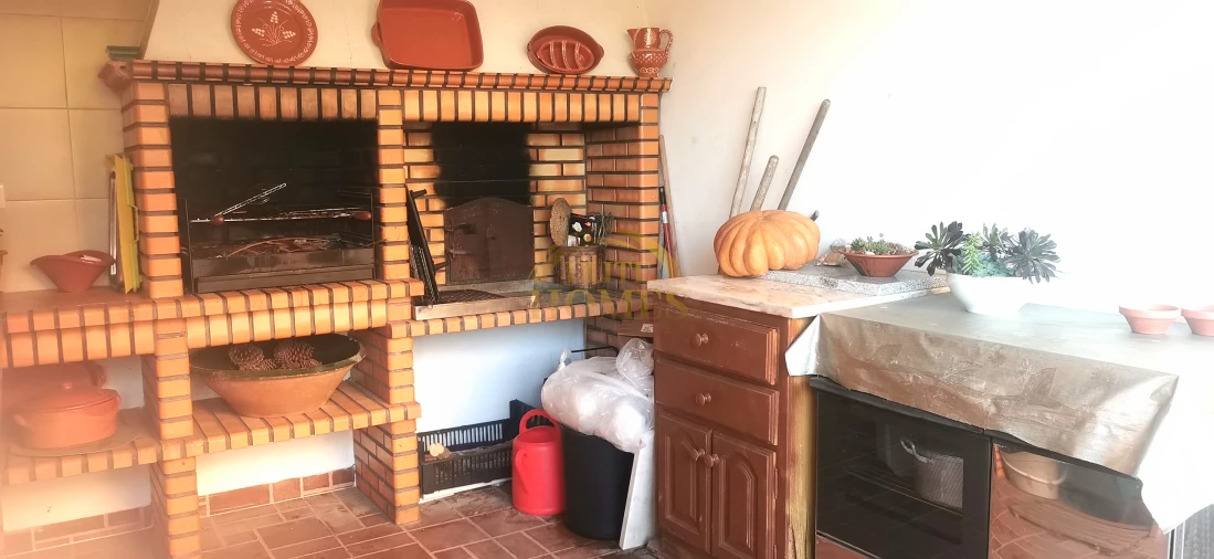 Moradia T5 para Venda em Peral Foto 36