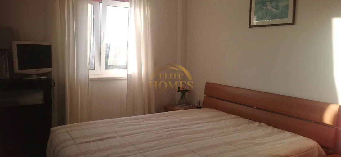 Moradia T5 para Venda em Peral Foto 21