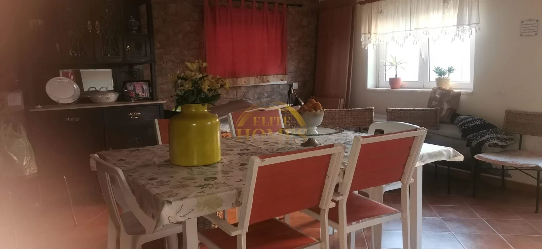 Moradia T5 para Venda em Peral Foto 37