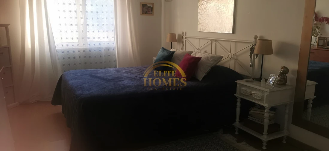 Moradia T5 para Venda em Peral Foto 7