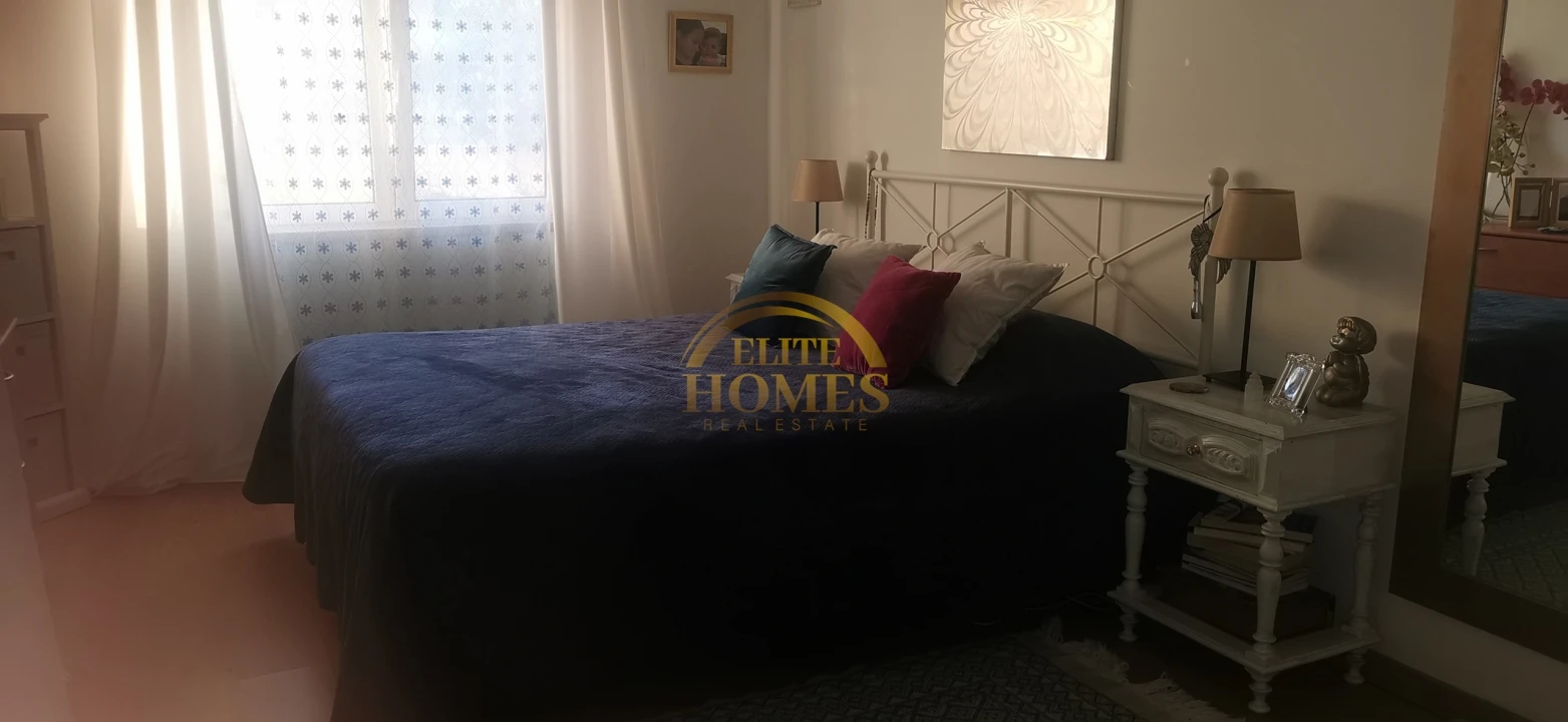 Moradia T5 para Venda em Peral Foto 7