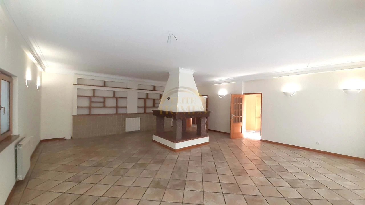 Moradia T5 para Venda em Sesimbra (Castelo) Foto 56