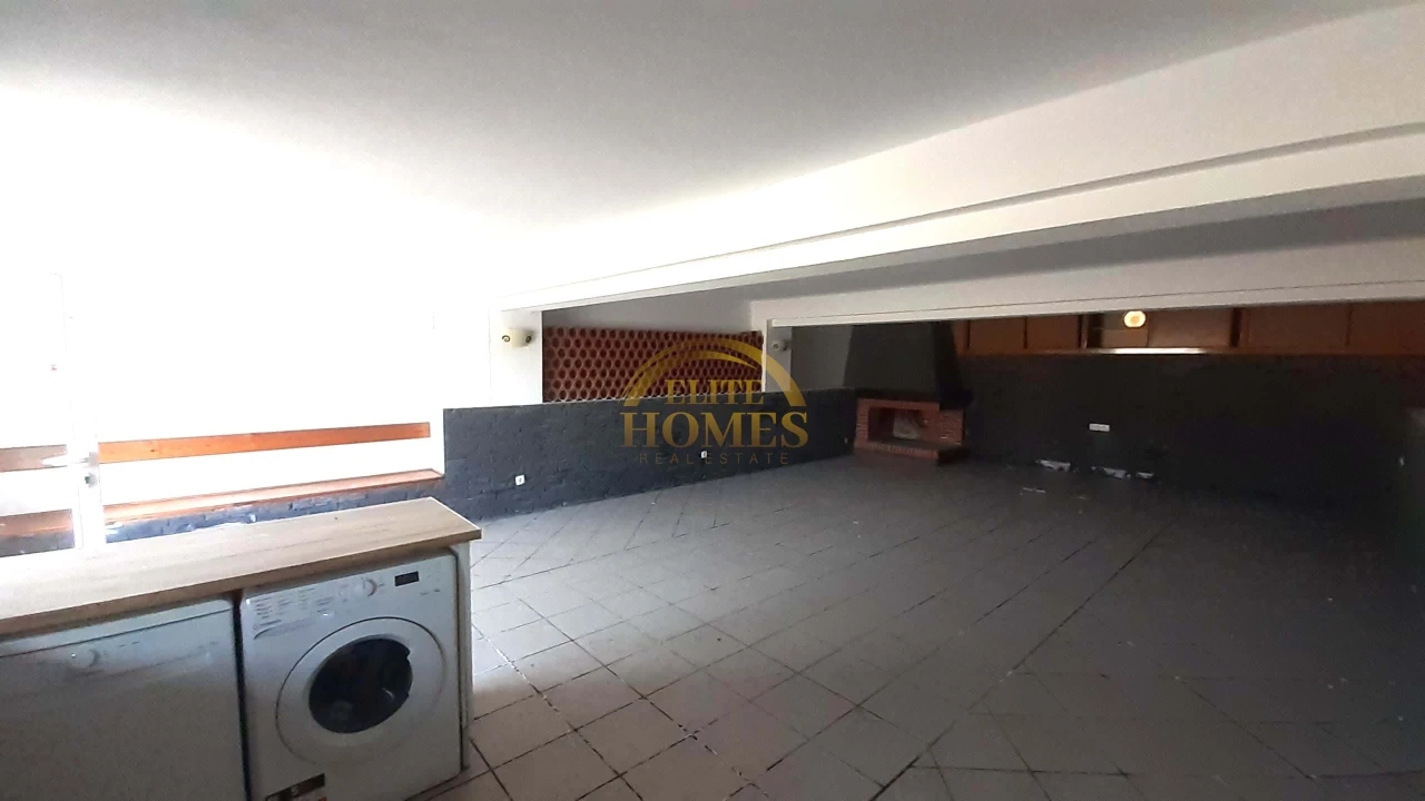 Moradia T5 para Venda em Sesimbra (Castelo) Foto 36