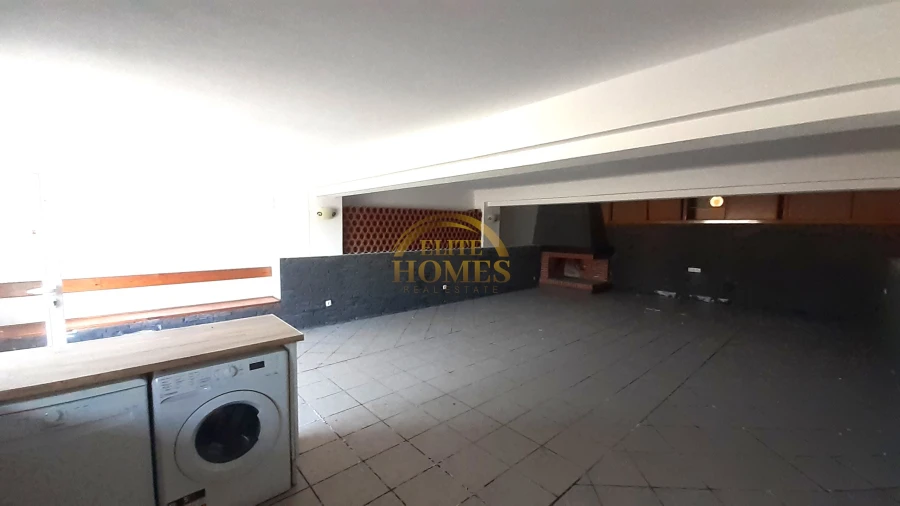 Moradia T5 para Venda em Sesimbra (Castelo) Foto 36