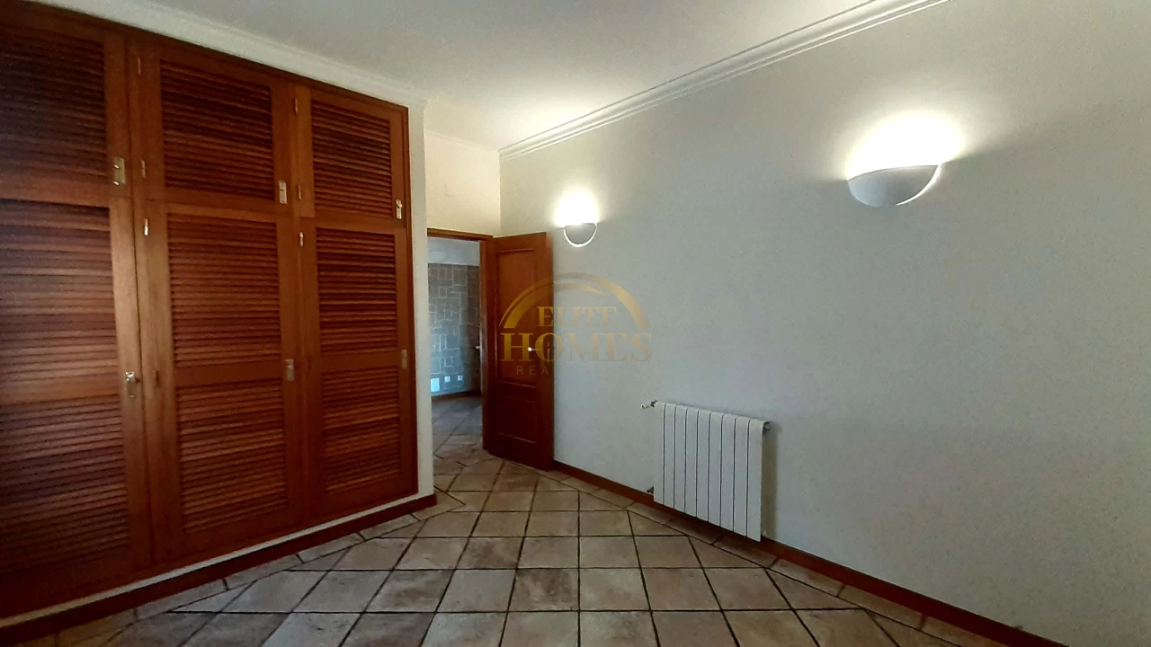 Moradia T5 para Venda em Sesimbra (Castelo) Foto 68