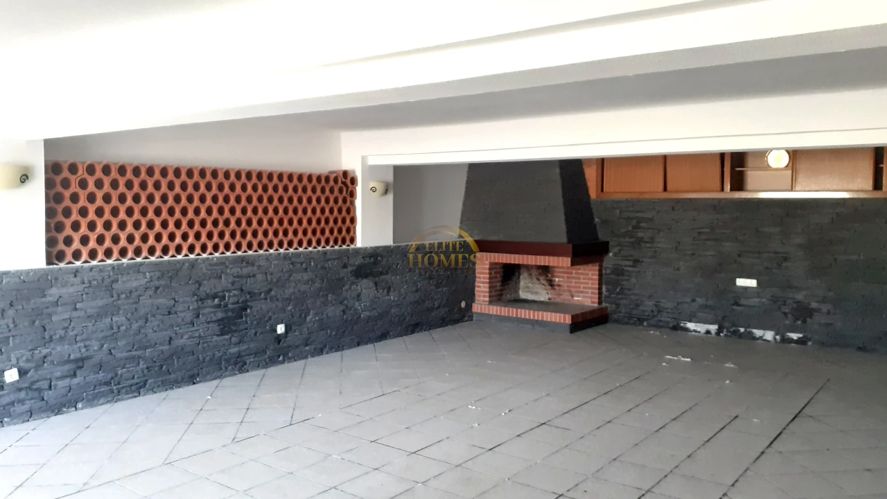 Moradia T5 para Venda em Sesimbra (Castelo) Foto 86