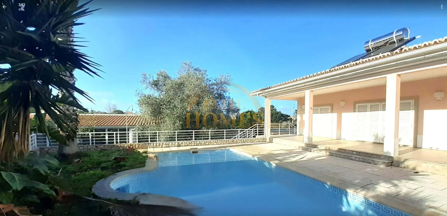 Moradia T5 para Venda em Sesimbra (Castelo) Foto 1