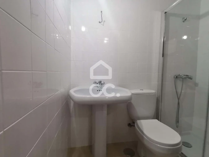 Moradia T2 para Arrendamento em Bombarral e Vale Covo Foto 12