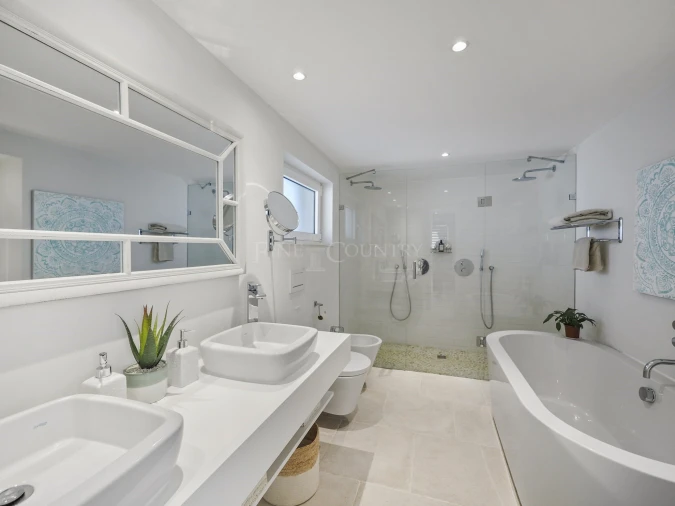 Moradia T4 para Venda em São Silvestre Foto 28